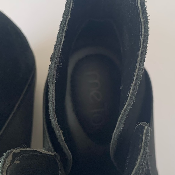 Me Too Black Suede Booties size 8 - Picture 8 of 8